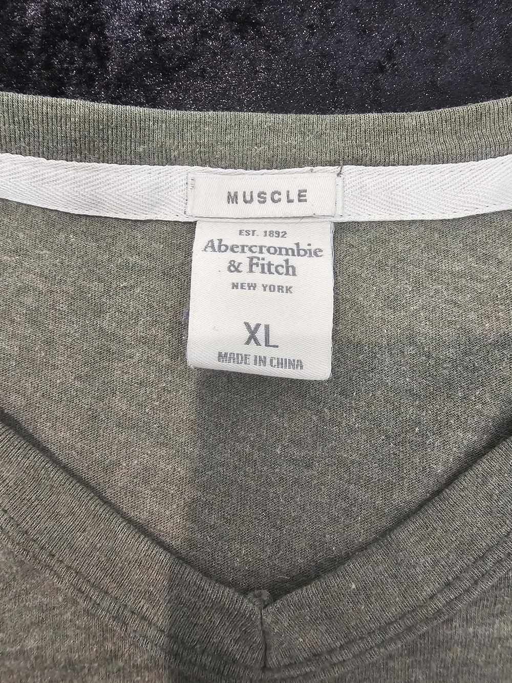 Abercrombie & Fitch Olive Green V-Neck Pocket Tee - Picture 3 of 5